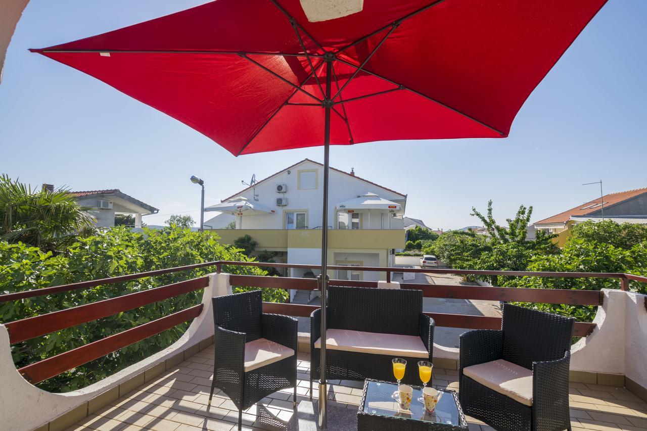 Apartments Katarina Pirovac Εξωτερικό φωτογραφία