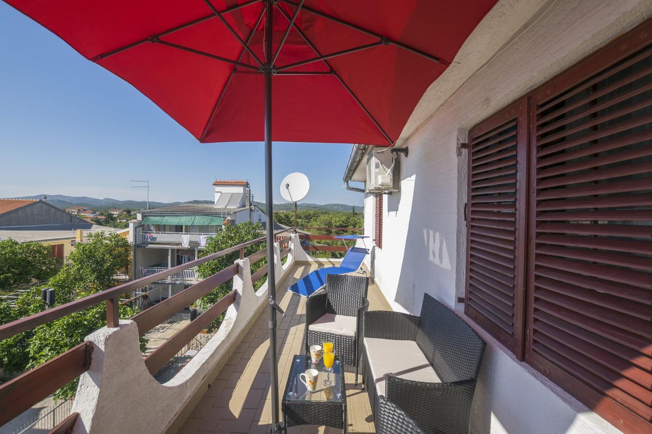 Apartments Katarina Pirovac Εξωτερικό φωτογραφία