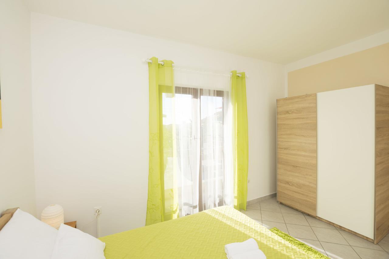 Apartments Katarina Pirovac Εξωτερικό φωτογραφία