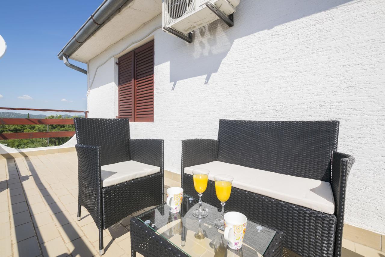 Apartments Katarina Pirovac Εξωτερικό φωτογραφία